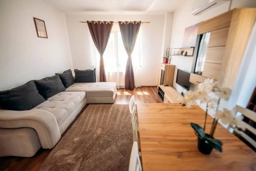 Apartament cu 2 camere decomandat, mobilat în Mărăști