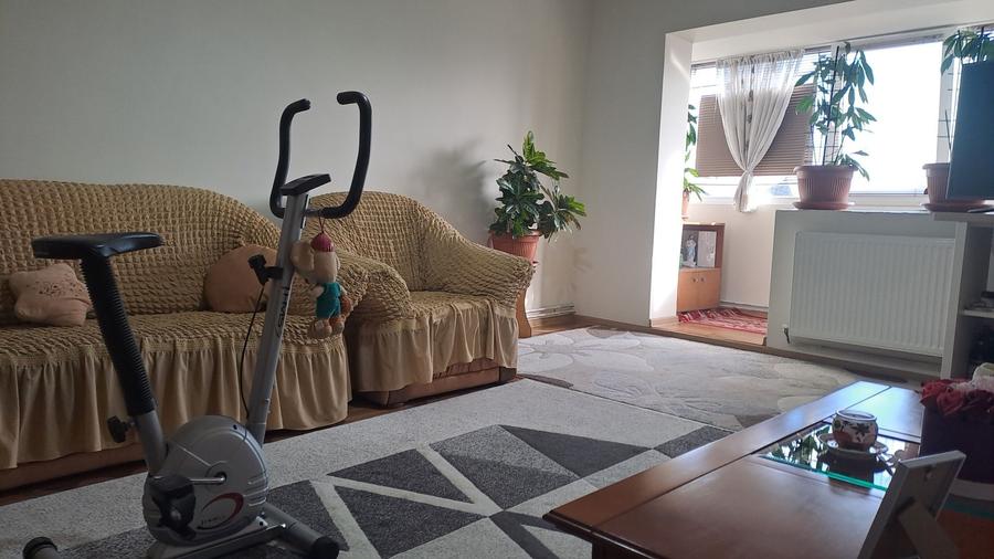 Vand apartament 3 camere - 8