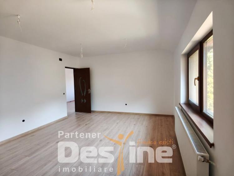 Vila spatioasa de vanzare in Sacele – zona Bunloc, priveliste superba - 4