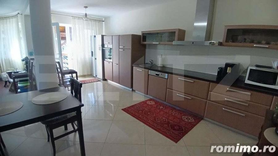 Casa de vanzare, pretabila pentru Pensiune sau regim hotelier - 9