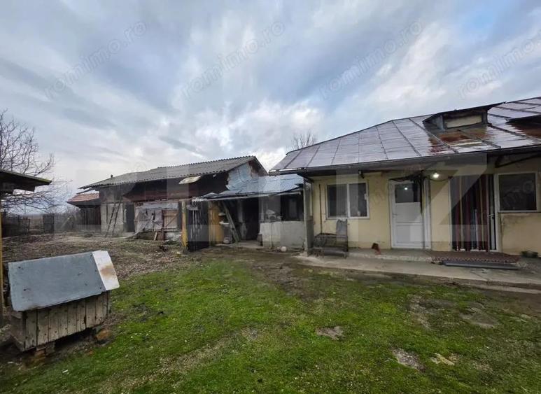 Casa cu teren generos ?i balta de pescuit Gae?ti - 15