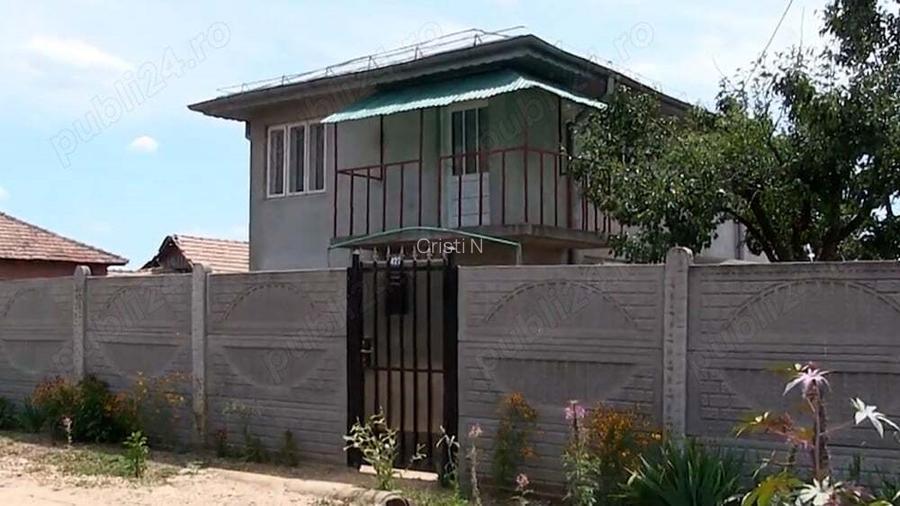 Casa 25 km de Craiova schimb cu camera de camin confort