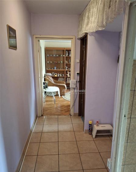 Resita, Chirie 2 cam., Micro III - 8