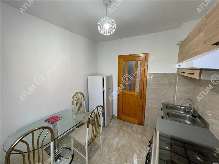 Apartament renovat cu 3 camere decomandate in Cisnadie Sibiu - 10