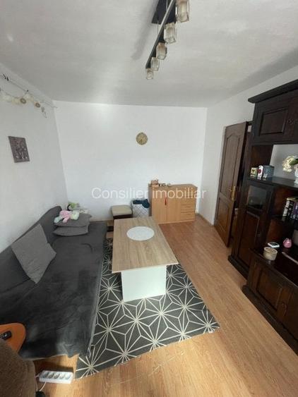 Inchiriez apartament cu 2 camere decomandate in Manastur zona Big