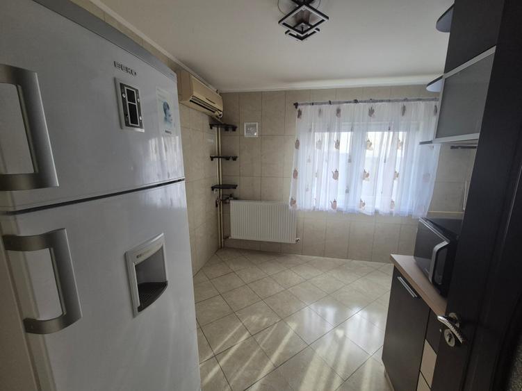 Vitan Mall- loc de parcare - 16