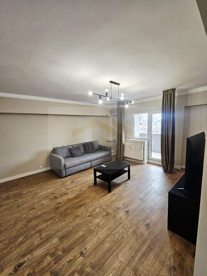 Prima închiriere, Unirii Splaiul Independenței nr 1, Panoramic view - 4