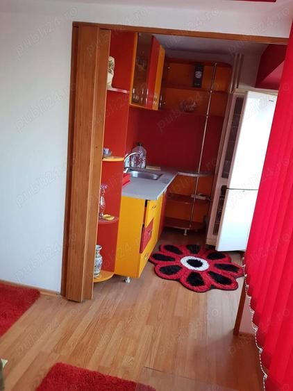 Inchiriez garsoniera - 9