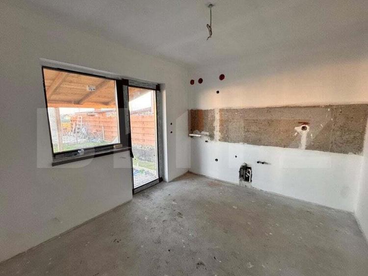 Casa de 4 camere, plan parter, 450 mp teren, Holboca - 6
