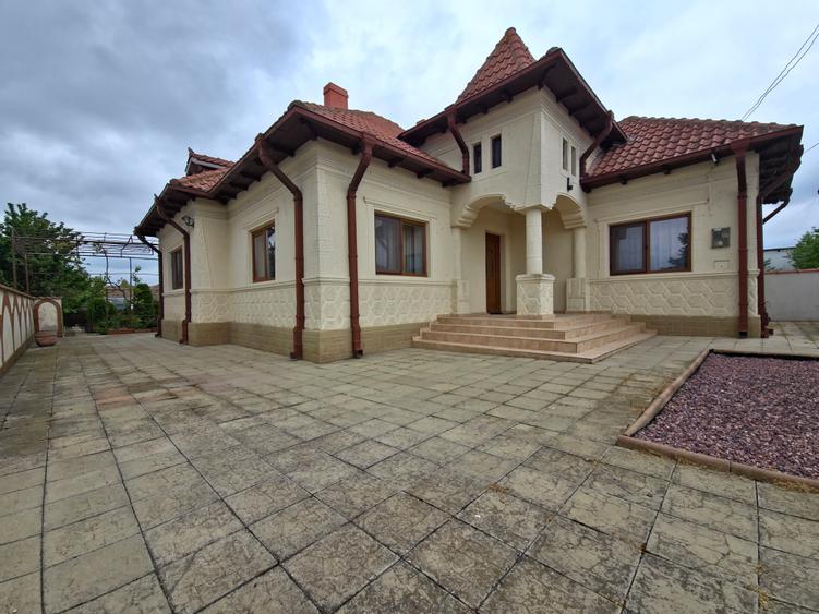 Casă elegantă complet renovată, 4 camere, 2 corpuri – Kogălniceanu - 8