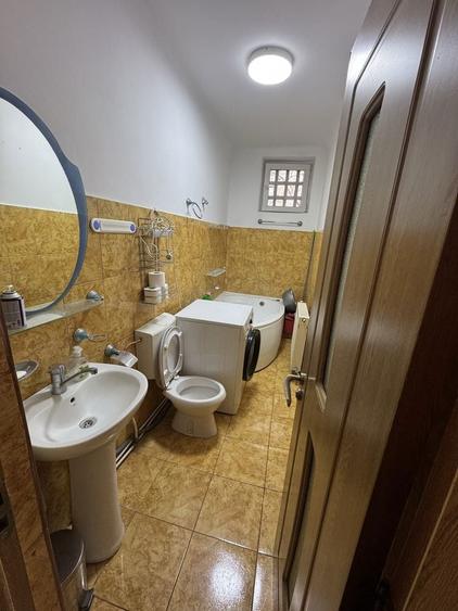 Vand apartament cu doua camere, decomandat - 4