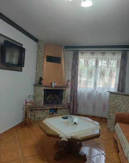 CASA DE VACAN?A 5 CAMERE,POINANA MARULUI, JUD.CARA?-... - 5