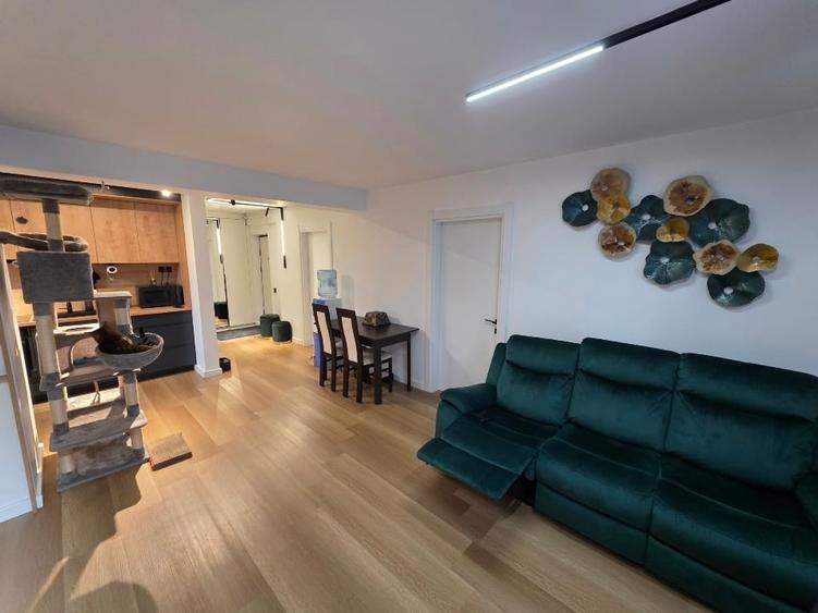 Apartament 3 camere – SU 66 mp + parcare exterioara + curte proprie 31 mp - 2