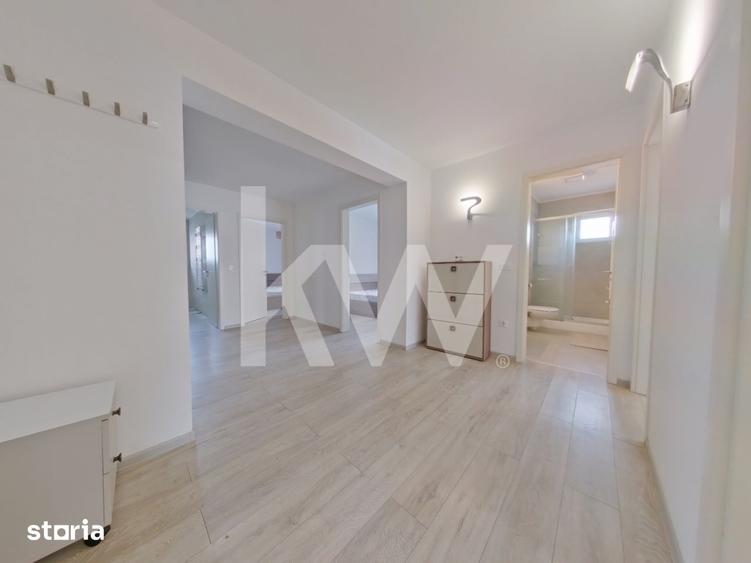 Apartament cu 3 camere, mobilat în Tractorul