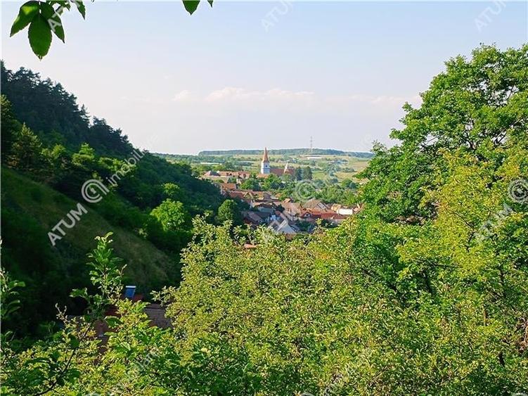 Casa traditionala din lemn cu 930 mp teren langa Sibiu - 2