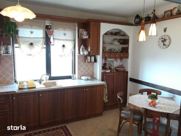 Casă cu 5 camere cu Teren 500 Mp în Ciurila