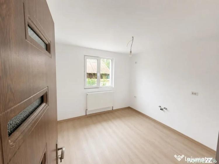 Casă cu 3 camere cu Teren 230 Mp în Central