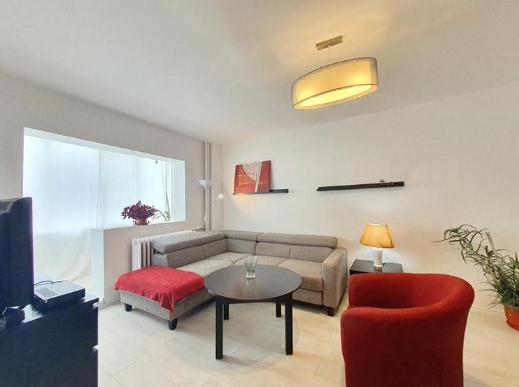 Apartament cu 2 camere decomandat, mobilat în 1 Mai