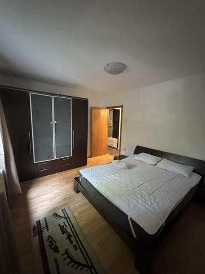 Apartament cu 2 camere decomandat în Vitan
