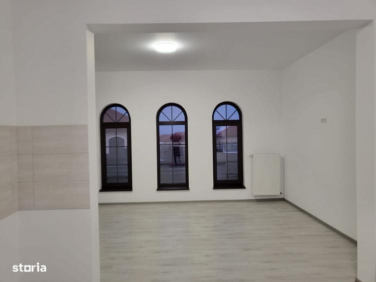 Casă cu 3 camere în Cătămărești