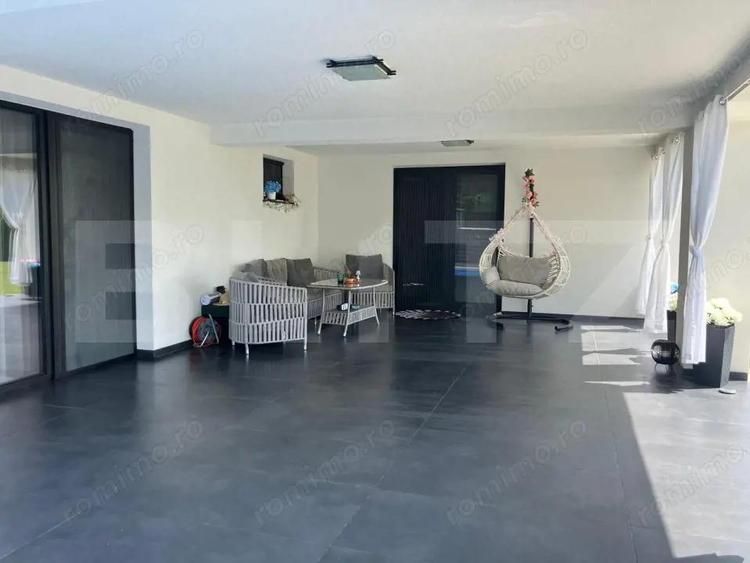 Casă cu Teren 1440 Mp în Uriu