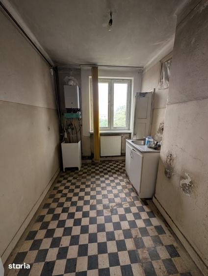 Apartament cu 2 camere decomandat în Banca Națională
