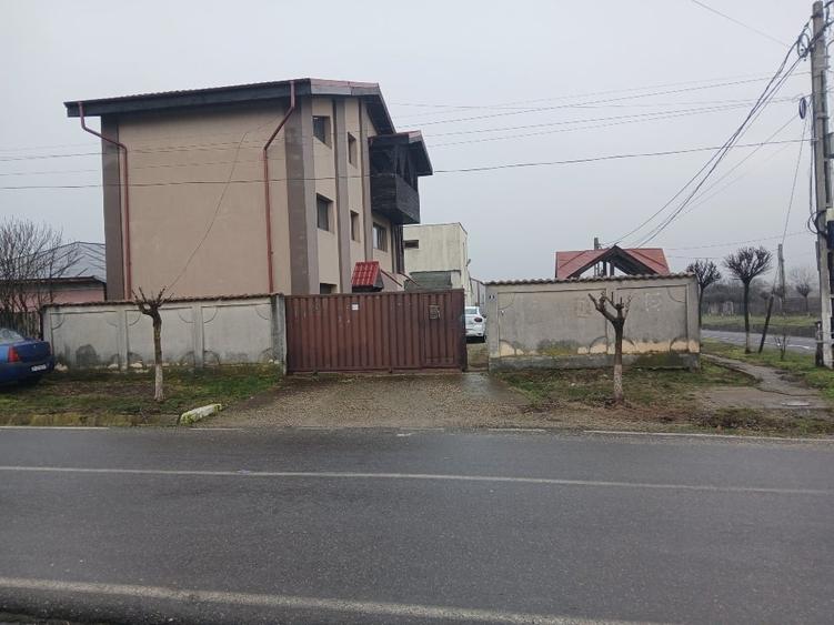 Spațiu industrial, de 600 mp, în Sinești