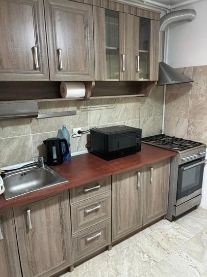 Apartament cu 2 camere semidecomandat, mobilat în Aviației