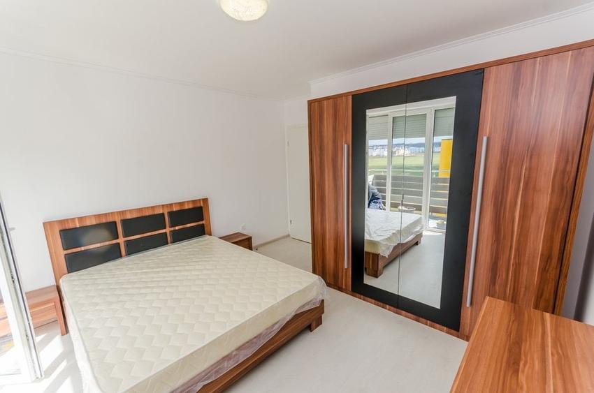 Apartament cu 3 camere decomandat, mobilat în Mihai Viteazul