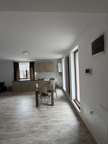 Casă cu 2 camere cu Teren 250 Mp în Exterior Vest