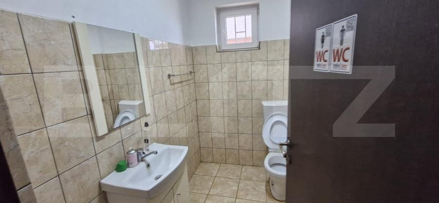 Casă individuală cu 8 camere cu Canalizare în Găești