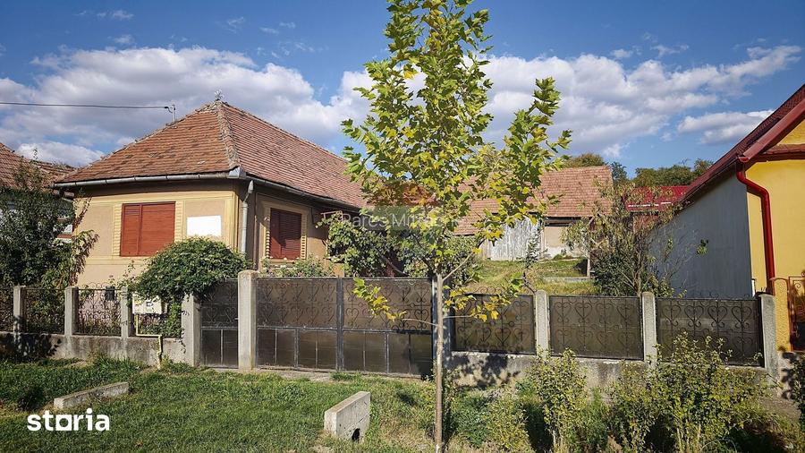 Casa cu 3 camere ?i este 2.500 mp teren , Blajel aproape de Medias