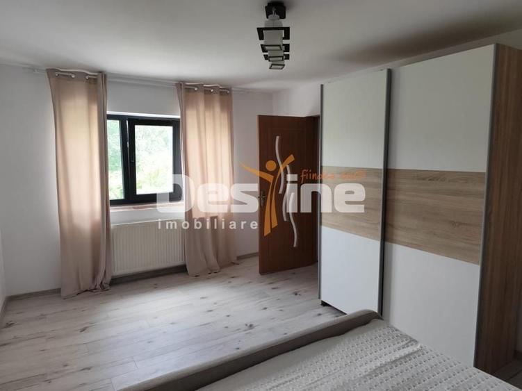 Apartament cu 2 camere decomandat, mobilat în Poiana Câmpina