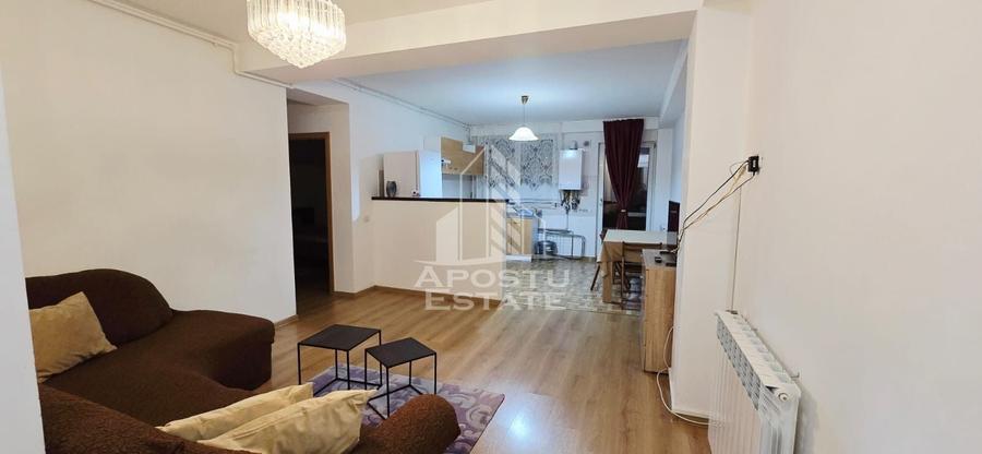 Apartament cu 3 camere semidecomandat, mobilat în Dorobanților