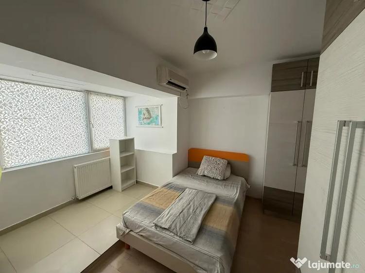 Apartament cu 3 camere decomandat în Mihai Bravu