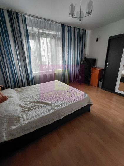 Apartament cu 4 camere decomandat în Dristor