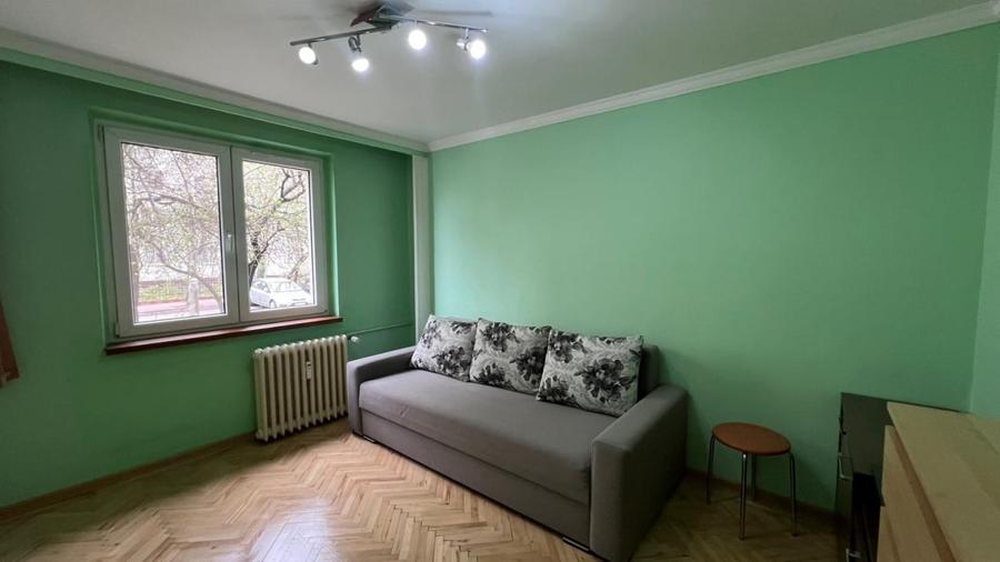 Apartament cu 3 camere decomandat, mobilat în Dristor