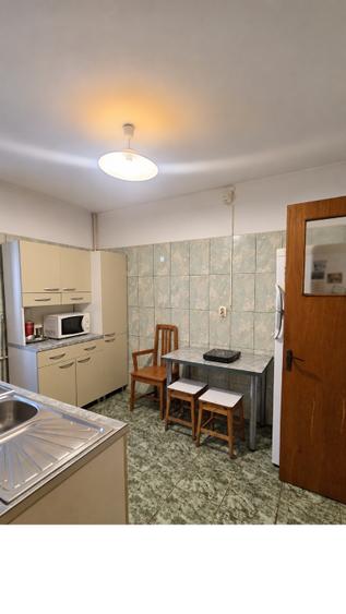 Apartament cu 2 camere semidecomandat, mobilat în Drumul Taberei