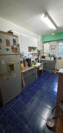 V&acirc;nd apartament 3 camere decomandat, Bv. 13 Septembrie - 8