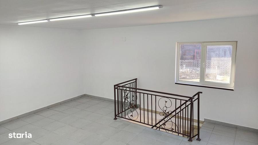De inchiriat spatiu comercial 33 mp + dependinte - 4