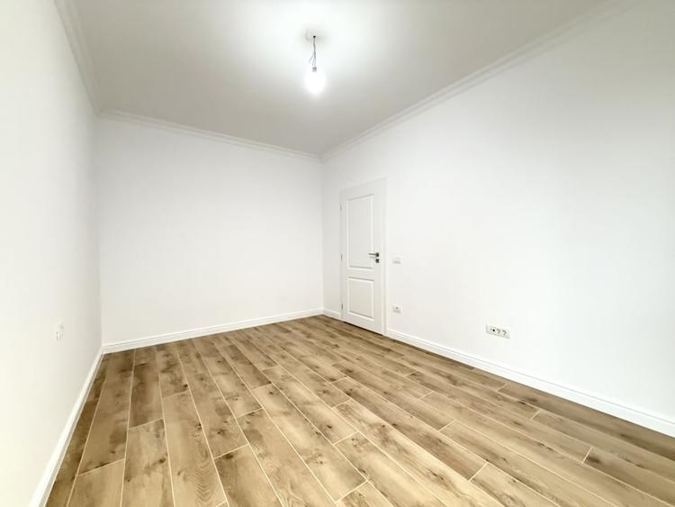 Apartament cu 2 camere semidecomandat în Dumbrăvița