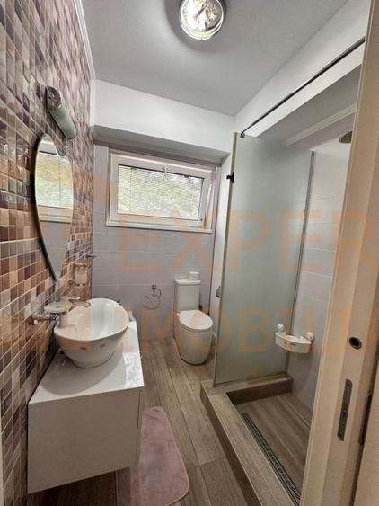 Proprietate deosebita, situata in zona Palazu Mare - 13