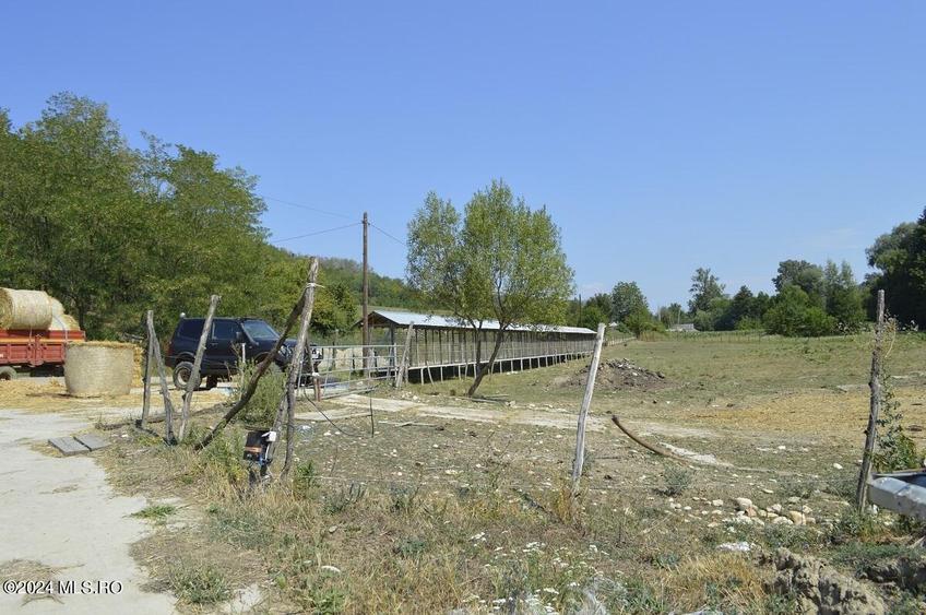 Bogati - Glimbocel, cladire cu suprafata utila 538 mp, teren 1000 mp! - 12