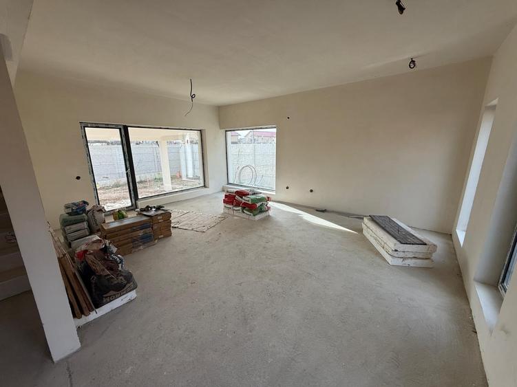 Casă individuală cu 4 camere in Domnesti. Comision 0 - 15