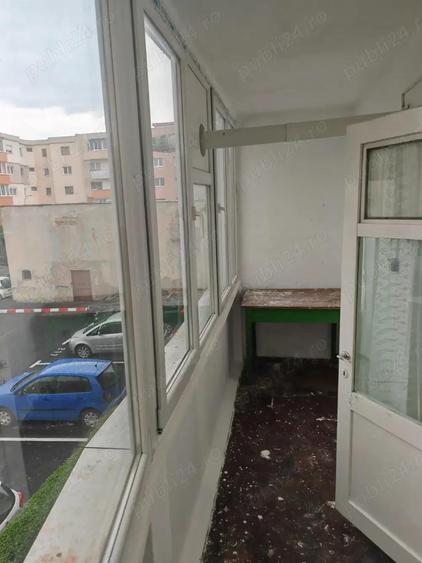 Apartament de vanzare - 3