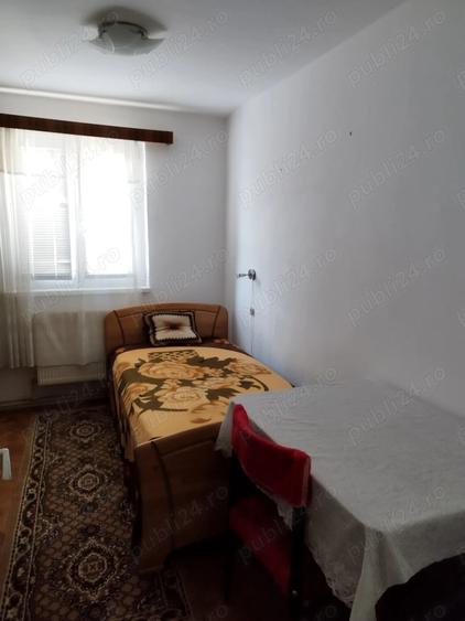 Apartament cu 4 camere de inchiriat - 2