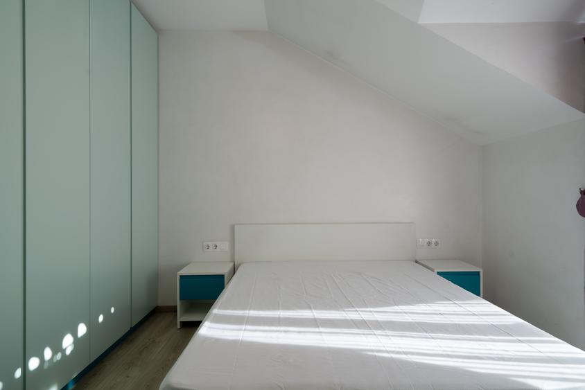 Casa pasiva cu pompa de caldura Sol-apa, 4 camere, mobilata si utilata, sector 5 - 15