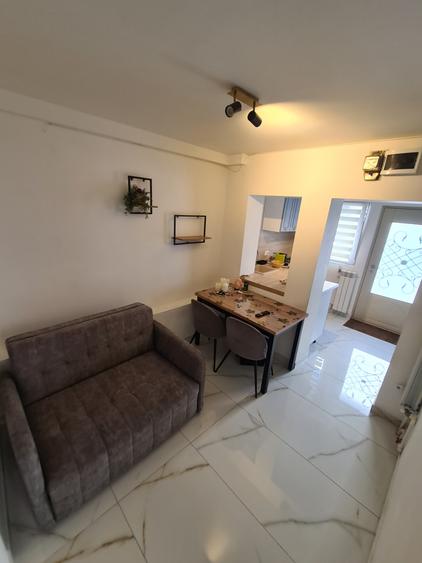 Theodor Pallady/Piata Trapezului,1 minut metrou - 8