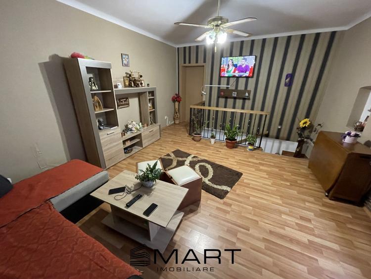 Casa cu doua apartamente si curte zona Turnisor - 6