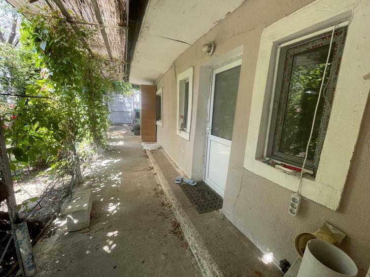 Casa de inchiriat, Micro 17  - curte spatioasa, loc de parcare - 1